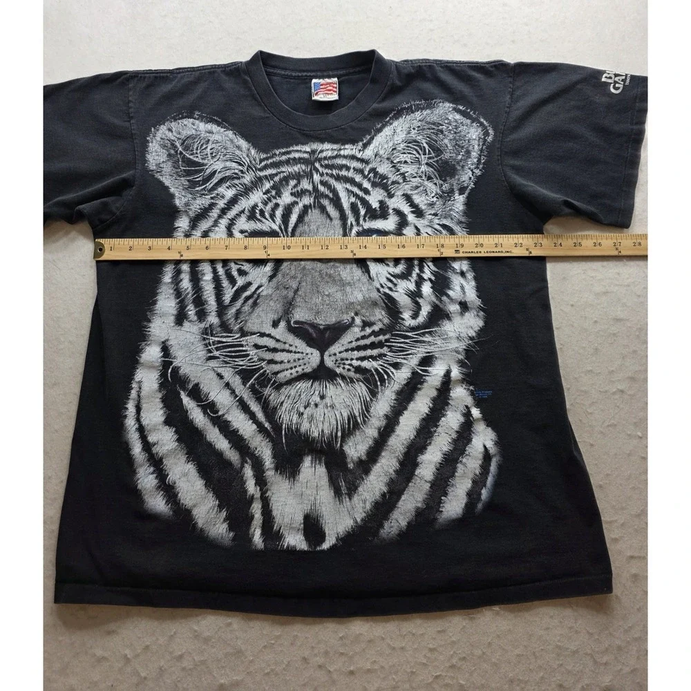 Trinity Products Vintage 1994 Men's White Tiger Print Black T-Shirt. Size XL